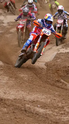 🔥✊🏼 @Official Jeffrey Herlings takes the win at Lyng for Round 1 of MXGB 🇬🇧🏆 #moto #motocross #mx #jeffreyherlings #ktm #airoh #alpinestars #dirtbike #wheelie #holeshot #mxgp #promotocross #redbull #fyp 