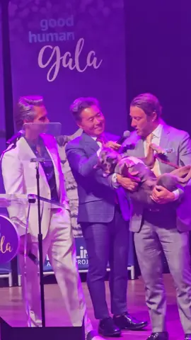 Here is my Papa’s speech from the @LifeLine Animal Project Gala. My Papa and I are gonna make it our mission to save as many of my doggie friends as possible #adoptdontshop #misspeaches 