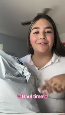 All of my quince damas LEAVE AND DONT WATCH THIS @SHEIN #QUINCE #quinceañera #haul #sheinhaul #pink #foryoupage #supercute #haultime #shoppinghual 