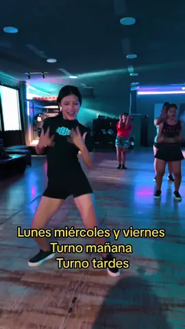 Te gusta bailar? Clases de Baile en Santa Cruz  INSCRIPCIONES ABIERTAS  Para todas las edades!!! #Flow #Dance #Bolivia🇧🇴 #DanceAcademy #scz #bolivia #comercial #bailadesdecero #reggaeton #escueladebaile 