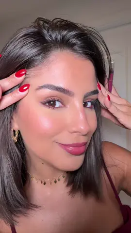 Primeira vez usando o lapis vinho e to 💘 #makeup 