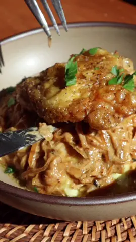 Ina Garten’s Chicken Thighs with Creamy Mustard Sauce Recipe by @ameliaisnotachef 🤩 The best part? It comes together in one pan! Full recipe below: (Instructions and ingredients modified SLIGHTLY from Ina’s) INGREDIENTS * 8 medium bone-in, skin-on, chicken thighs * Kosher salt and fresh ground pepper * Olive oil * 2 large onions, thinly sliced * 1/2 cup dry white wine * 8 ounces crème fraîche * 1 tbsp Dijon mustard * 1 tsp whole-grain mustard * 1 tbsp chopped fresh parsley INSTRUCTIONS 1. Pat chicken dry with paper towels and sprinkle with salt and fresh pepper on both sides. 2. Heat 1 tablespoon of olive oil in a large (11-12 inch) skillet over medium heat. When the oil is hot, place chicken in pan skin-side down. Cook over medium heat for 15 minutes without moving the chicken until the skin is golden brown. Flip the chicken and cook for another 15 minutes (until internal temp is 155-160°F) and then remove and set aside. 3. Add onions to the pan and cook until caramelized, I let them cook for about 30 minutes. Add wine and cook until it’s almost all evaporated. Add in the crème fraîche, dijon mustard, whole-grain mustard, and stir until combined. Salt to taste. 4. Add chicken thighs back in along with juices. Sprinkle with parsley and serve hot! #feedfeed #inagarten #chickenthigh #chickenthighs #mustardchicken #inagartenrecipes  #inagartentok #FoodTok #EasyRecipe #EasyRecipes #recipes #onepan #onepot #onepandinner #onepanrecipe #onepanchicken 