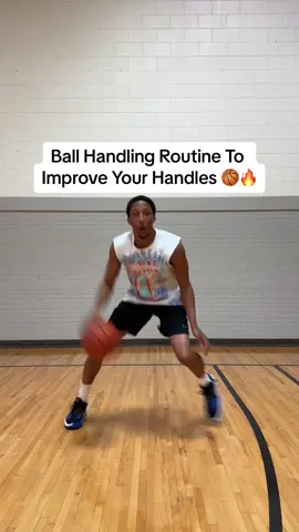 Use this ball handling routine in your next workout at the gym or at home! This will help you to be more shifty on the court & keep the basketball on a string. Great for all hoopers #fyp #foryoupage #basketball #ballislife 