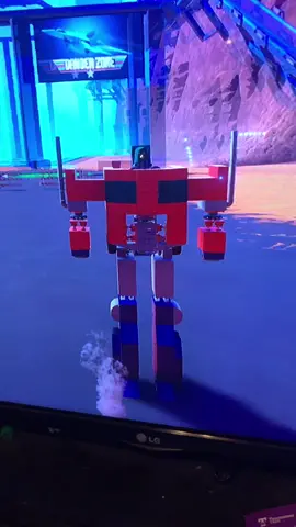 I wanted to do it with tiny Prime #transformersg1 #trailmakers  btw if you want to look at my builds on the workshop my name is LegoMaster9000
