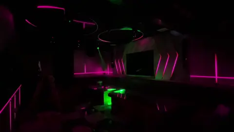 KTV包房灯光效果