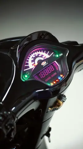 Đen bóng 🖤🖤🖤  #southvietnamscooterteam #vespamatic 