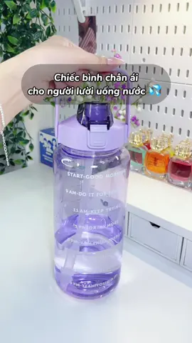 Có cái bình nước 2l chăm uống nước hơn hẳn 💦 #binhnuoc #binhnuoc2lit #binhnuocnhua #giadungtienich #giadung #binhdungnuoc #review #xh #thaothichriviu #xuhuong #viral #fyp #trending #foryoupage #muataitiktok 