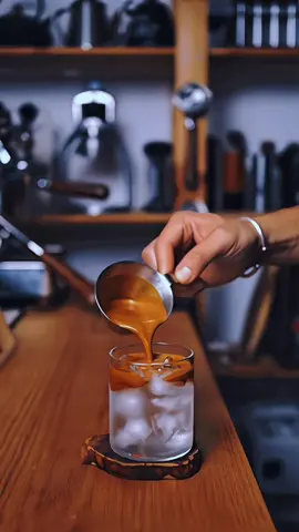 Hành trình của vị giác: Tiếng cà phê rót vào ly và cảm giác thư giãn #espresso #càphê #coffee #asrm 