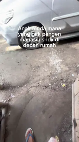 Anak muda mana yang gk mau senter hdiik😂