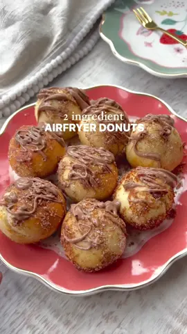 #donuts #airfryer #airfryerrecipes #dougnuts  Recipe here 👇🏽 follow @hey_renu  2 ingredient protein donuts  ❤️ Save recipe  This 10 minute recipe made in my new @ninjakitchenuk double stack that saves you time and space in your kitchen.  Makes 8 (double recipe for more) -250g/ 1 cup self raising flour  -100g protein vanilla yogurt / 1/2 cup yogurt -2tbsp melted butter  Coat with: Sugar and cinnamon and chocolate! Method: -Add sifted flour @kilneruk in a bowl with yogurt, mix well and kneed into a soft ball.  -Divide into 8 equal pieces and roll into small balls.  -Brush with melted butter -Airfry for 8 minutes on 180. Rotate/check half way.  -In a bowl mix 1.5 tbsp of sugar and cinnamon together. -Brush some more butter and mix into cinnamon sugar. -Optional drizzle with melted chocolate.  📍Save recipe and tag me @hey_renu when you make these air fryer donuts holes. Donuts | doughnuts | airfryer recipes | airfryer | protein recipes | 2 ingredients | easy recipes | Glasgow blogger  #donuts #donutholes #airfryer #airfryerrecipes #proteinrecipes #10minutemeals #2ingredientdough #glasgowblogger #budgetmeals #healthydesserts 