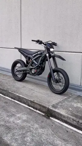 surron ultra bee#fyp #foryou #surron #TALARIA #ebike #surronx #ultrabee #surronultrabee #tiktok #upgrade #ebmx 