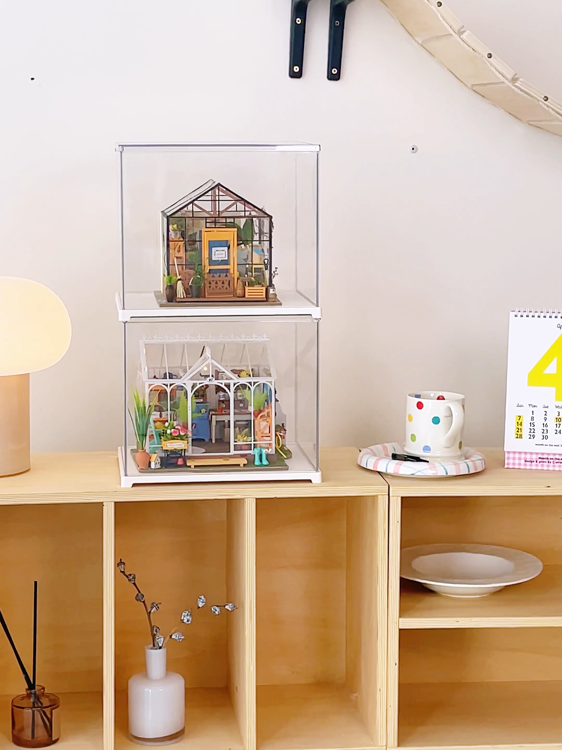 Stackable for space-saving brilliance, and with its waterproof design, it's not just stylish – it's practical too! Keep your treasures safe from dust while adding a touch of whimsy to your space. #Rolife #MiniatureHouse #DisplayBox #HomeDecor