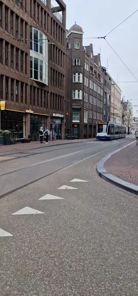 Tram tramvay strassenbahn orginal tone Amsterdam #traveltiktok #travelvideos #tiktok #tramvay #strassenbahn 