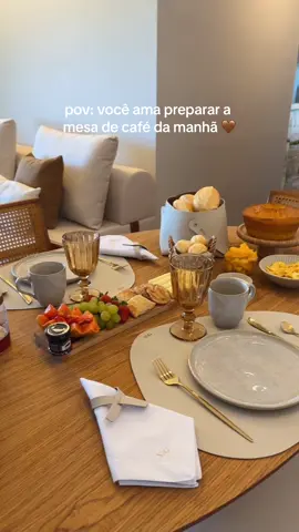 Amo tanto 🤎  #emcasa #Home #homemade #pageforyou #viral #fy #foryou #homedecor #decoration #decoracao #decor #sala #ap #ape #apê #apartamento #homesweethome #lar #mesaposta #mesapostacomamor #cafedamanha #cafedamanhã #mesapostacafedamanha 