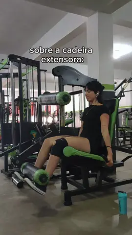 só Deus sabe como fica a mente do atleta após a lenda da cadeira extensora || #parati #foryou #viral #paratii #academia #gym #nutrição 