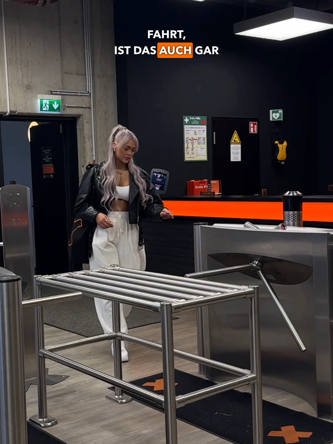 Anzeige | Pack deine Sporttasche und mach ein kostenloses Probetraining in einem FitX deiner Wahl! @julialni  #fitx #allofus #forallofus #fitnessdeutschland #Fitness #workout #training #kraftsport #gymvlog #gymgirl