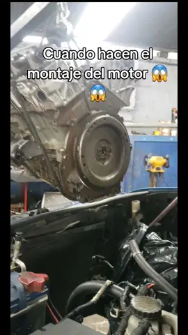 Nuestro personal saben lo que hacen 😎 #mecanica #mecanicaautomotriz #auto #quito 