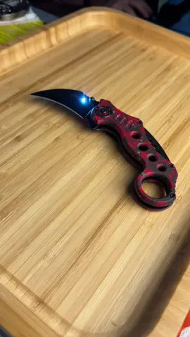 I finally have my own knife 🔪jonys.dagger🥷Do you want to customise a unique knife? #fypツ #DIY #knifeclub #ninja #knife #dagger