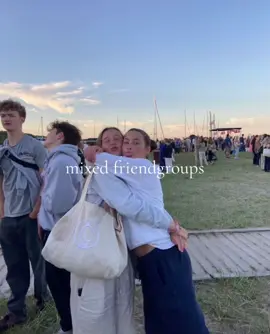 love mine🥹 #lifestylebylaux #Summer #spring #mixed #friendgroup #friends #pinterest #moodboard #fördig #fy #fördigpage #inspo #trending #relatable #stockholmstyle #aesthetic 