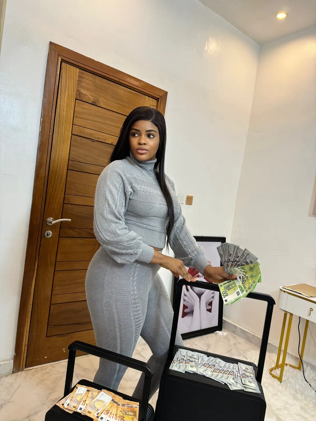 Guess the country I’m travelling to for a short trip❤️ The first 3 people to get it correct wins $50 each