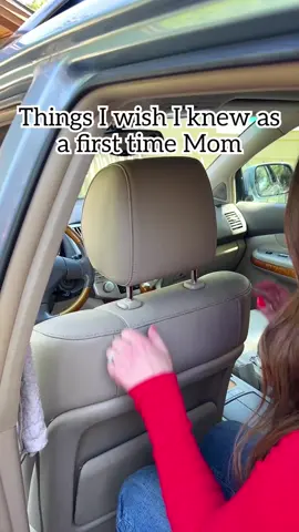 Things I wish I knew as a first time mom 🤩 Tips and tricks for getting dressed, traveling and road trips to make life easier. #momlife #parentingtips #LifeHack #tipsandtricks #toddler 