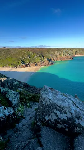 Porthcurno beach is a vibe  #cornwall #porthcurnobeach #porthcurno #views #uktravel #coastline #sunset #beach 