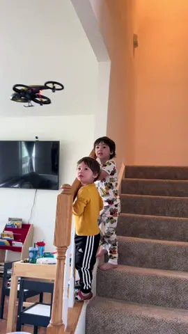 My boys love it! And my husband loves flying it and bonding with them. Link in bio 🔗  #syma #symatoy #rchelicopters #rctoys #toyforkids #toddlermom #toddlersoftiktok #toddlerdad #toddlertoys #giftideas #MomsofTikTok #momtok #bestdad #raisingboys @symatoy 