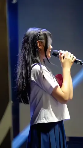 pesona mbak gigi ilang satu😁☝ #jkt #48 #gen12jkt48 #jkt48delynn #adelinewijaya  #memberjkt48 #delynnjkt48 #jkt48newera #fypjkt48 
