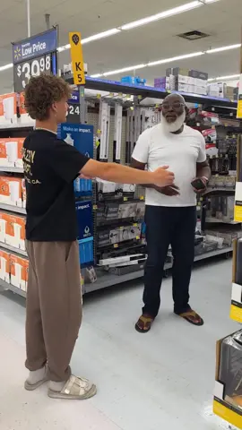 Be kind to everybody ❤️