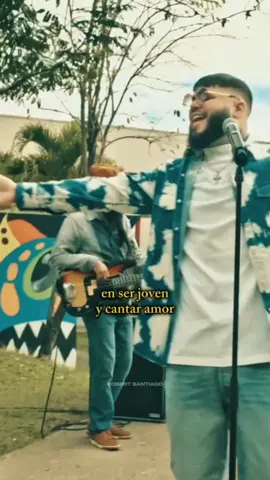 Que hay de malo. . #canciones #vivelavida #enparati #lyrics #paradedicar #fyp #musica #farruko 