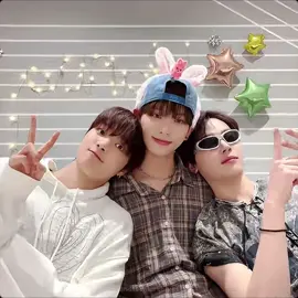 cutieees🤧 // bad quality but i love them #andteam #andteamarchives #luné #rua #ruru #haru #harua #andteam_harua #nicholas #andteam_nicholas #ej #andteam_ej #kpop #jpop #kpopfyp #jpopfyp #fyp #fypp #fypシ゚viral #fypage #fypツ #hybe #hybejapan 