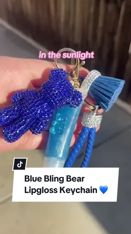 These are so freakin adorable 🥹🐻✨💙 #lipglosskeychain #lipglossbusiness #fyp #gummykisses 