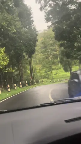 sore + ujan 🥶 #tawangmangu #karanganyar #fypシ゚viral #driving 