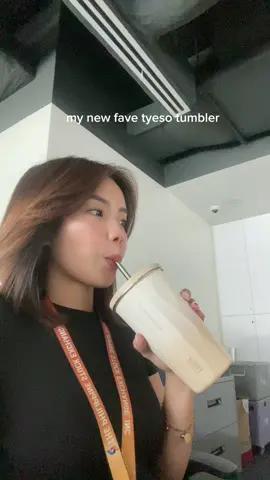 iced coffee everyday! 🥵 #tyesotumbler #twotonetumbler #tyeso #insulatedtumbler #icedcoffee #tumblerwithstraw #tyesotunblerreview #tyesoofficial #tyesoviral #aesthetictumbler #trending #fypシ 