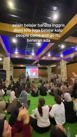 gaboleh terlalu nyaman takut kena #parejahat 🫢 #fyp #kampunginggrispare #brilliantenglishcourse 