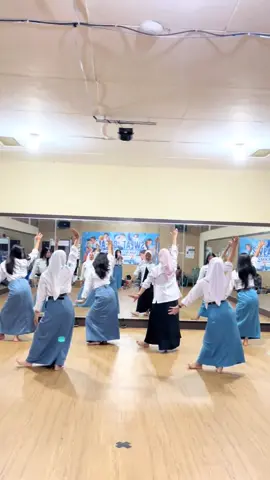 Setelah lebaran jangan biarkan kemalasan menumpuk, gas Srikandi. Sampek kota mana nih? #fypシ゚viral #gurutari #gurukontenkreator #guruhits #gurusenibudaya #dance #fyp 