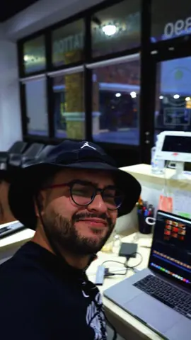 Como foi minha primeira experiência editando no MacBook! #macbook #edicaodevideos #editorversatil 