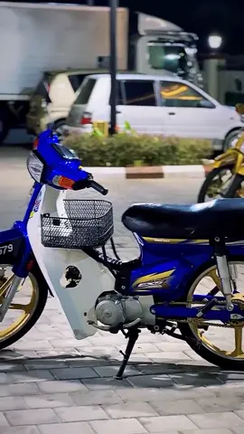 emas selek #ex5 #ex5biru #pantaitimurstyle #ar80 #ex5dream💙 #ex5biru💙 #boonsiewhonda #kbmaskrider_original #ex5pantaitimur #fastspeedriders #ar80gold #ar80sen #ex5dream 