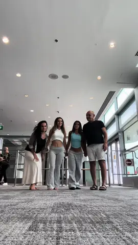 הכי עקומים שראיתי חחחחחחח #חופשה #חול #סיציליה #משפחה #fyp #פוריו #challenge #transition 