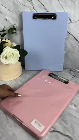Sebentar lagi ujian sekolah , yuk prepare beli clipboard nya kak 🥰 tapi clipboard yg ini beda kalian bisa taro dokumen didlm nya 😍 yuk checkout dikeranjang kuning !!!  #brotheronlinestationery #alattulis #stationery #alattulisjakarta #stationeryhaul #clipboard 