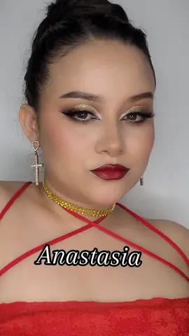 hermosa novela estrambótica Anastasia #estramboticaanasia #makeuptransformation #trend 