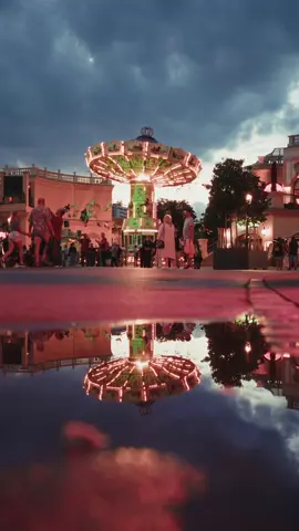 From golden dusk to twinkling night, Wiener Prater comes alive with the enchanting glow of the Riesenrad and the whimsical whirl of carousels 🎡✨ A magical journey through Vienna’s evening charm 🤍✨ Did you know❔ The Wiener Prater is one of the world’s oldest amusement parks, dating back to the late 18th century?  Its iconic Riesenrad Ferris wheel, built in 1897, offers breathtaking views of Vienna and has appeared in several famous movies, including “The Third Man.” 📍Prater - 2nd District, Leopoldstadt. Come visit Vienna 🤗 ©️🎥 @vienna_visitas #vienna #austria #prater #riesenrad #ferriswheel #firstmay #evening #carousel #amusepark #may #sunset 