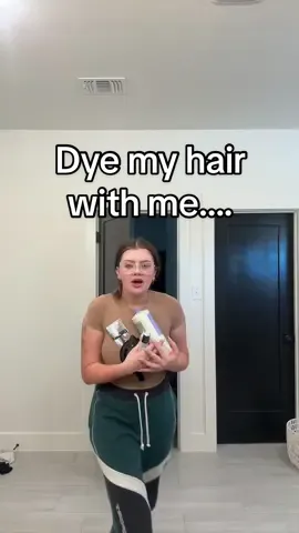 Dye my hair with me lol #hairdying #blackhair #hairtok 