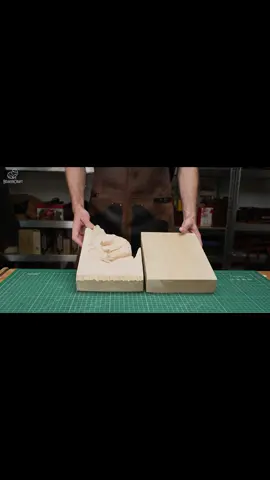 Carving bear in relief? Time to bring your wood to life 🐻 #WoodCarving #BearCarving #ReliefCarving 