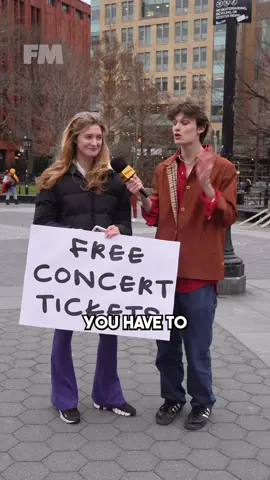 Comment if you know who’s dating Travis Kelce #seatgeeksurprise 