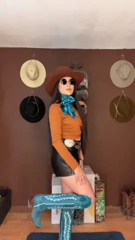 I know you… i know you young man. 🫵🏽#fyp #foryoupage #likeit #fuckit #makemefamous #viral #dalelike #western #westernfashion #outfits #outfitideas #wildandwestern #iknowyou #punchy #punchycowgirls 