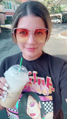 And they match my #aaliyah shirt perfectly 😩 #sunnies #ollies #starbucks #may1 