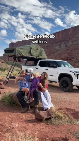 Did not sleep but 10/10 recommend ! #moab #familytime #campingideas #MomsofTikTok #dayinmylifevlog #weekendvlog #trending #family 