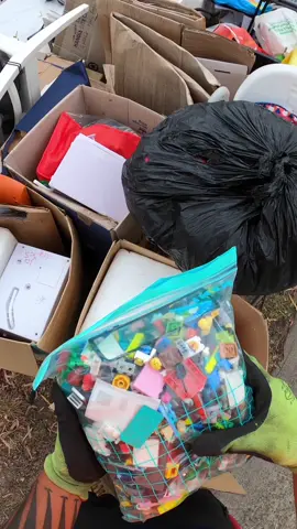They threw all these nice things away!? #polyprophet #youtube #free #treasurehunt #hardrubbish #australia #curbside #sidehustle #dumpsterdiving #streetscrapping #scrapping #scavenger #reseller #resell #relaxing #asmr #value