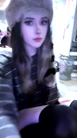 yeah idk #raccoonhat #egirl #emo #scenehair #aesthetic 